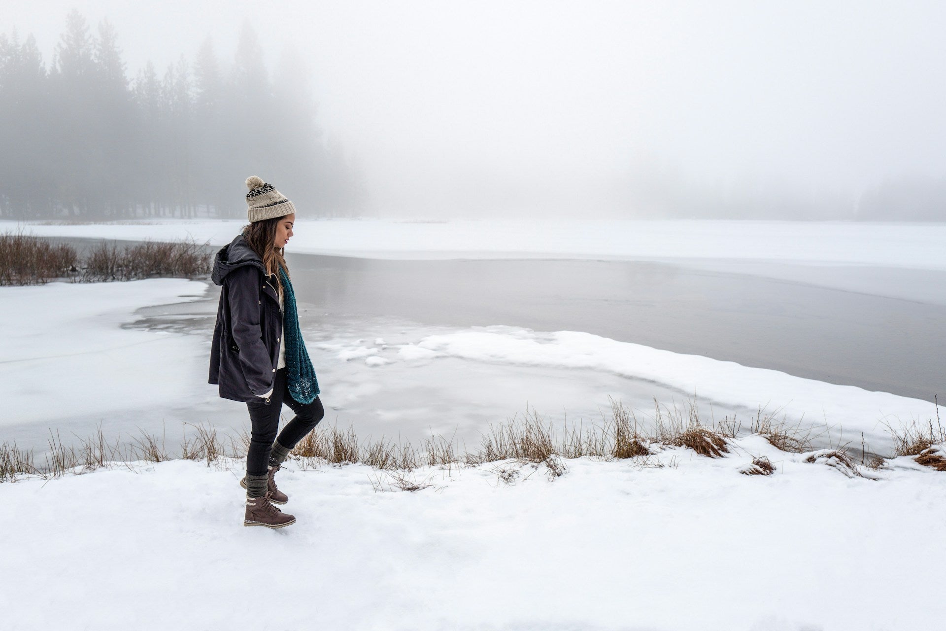 10 Powerful Winter Solstice Prompts to Inspire Inner Reflection